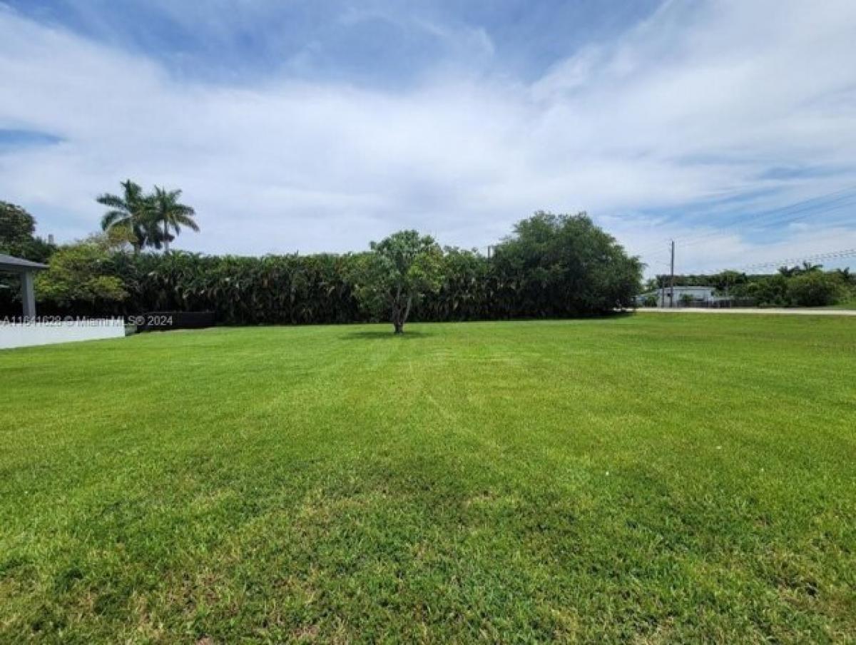 Picture of Residential Land For Sale in Davie, Florida, United States