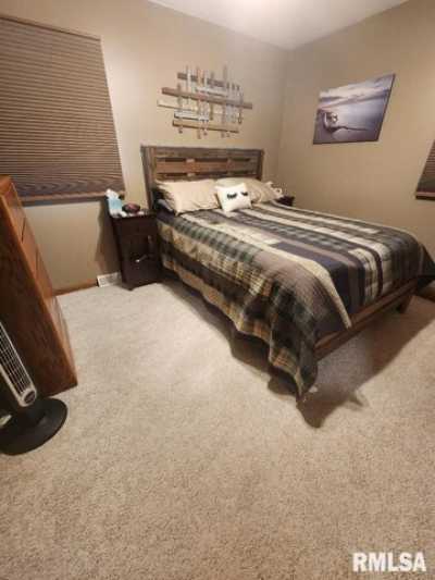 Home For Sale in Camanche, Iowa