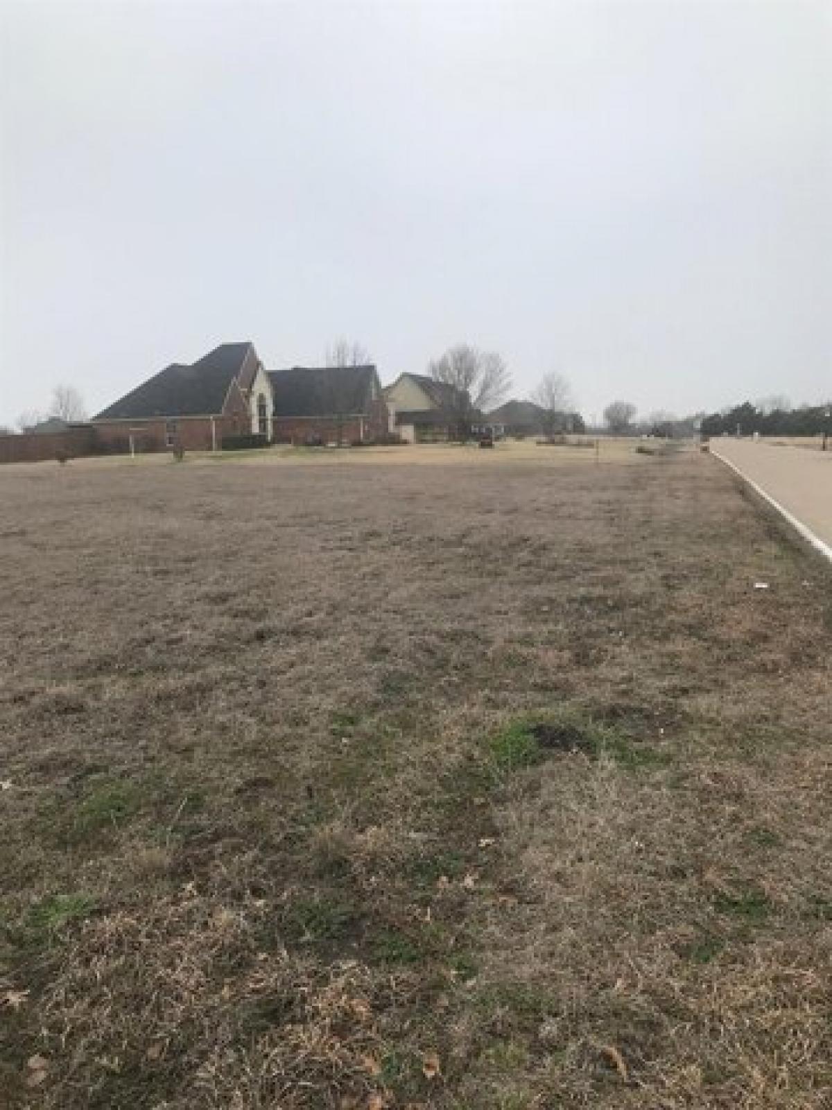 Picture of Residential Land For Sale in Waxahachie, Texas, United States