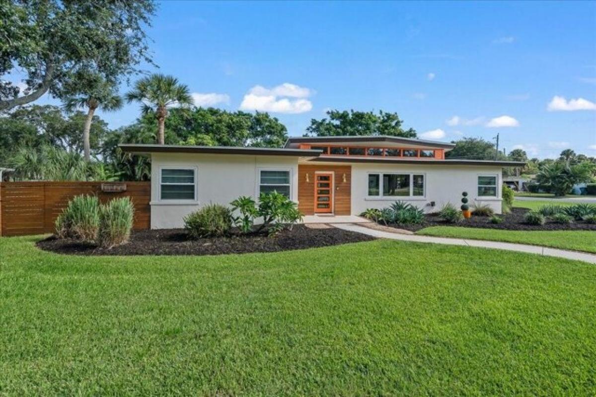 Picture of Home For Sale in Indialantic, Florida, United States