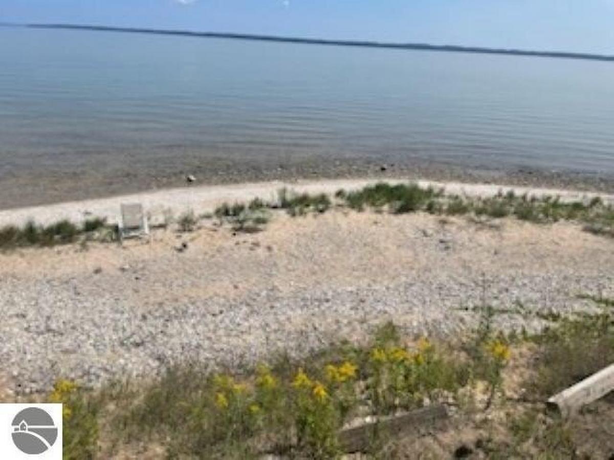 Picture of Residential Land For Sale in Suttons Bay, Michigan, United States