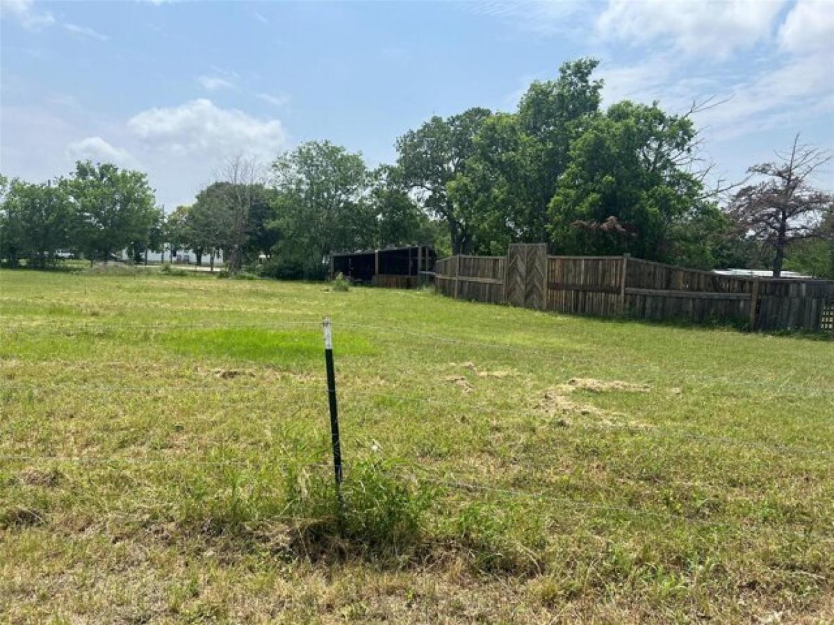 Picture of Residential Land For Sale in Bryan, Texas, United States