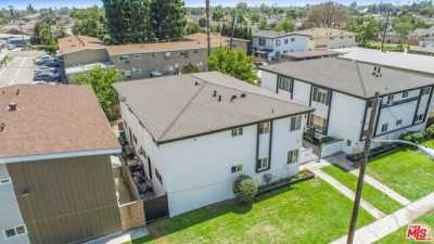 Home For Sale in Bellflower, California