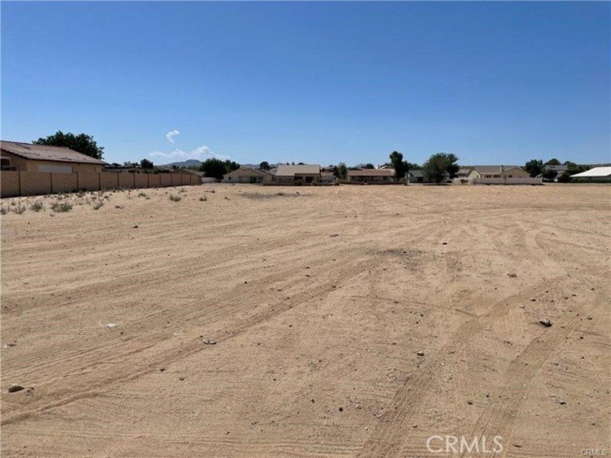 Picture of Residential Land For Sale in Helendale, California, United States