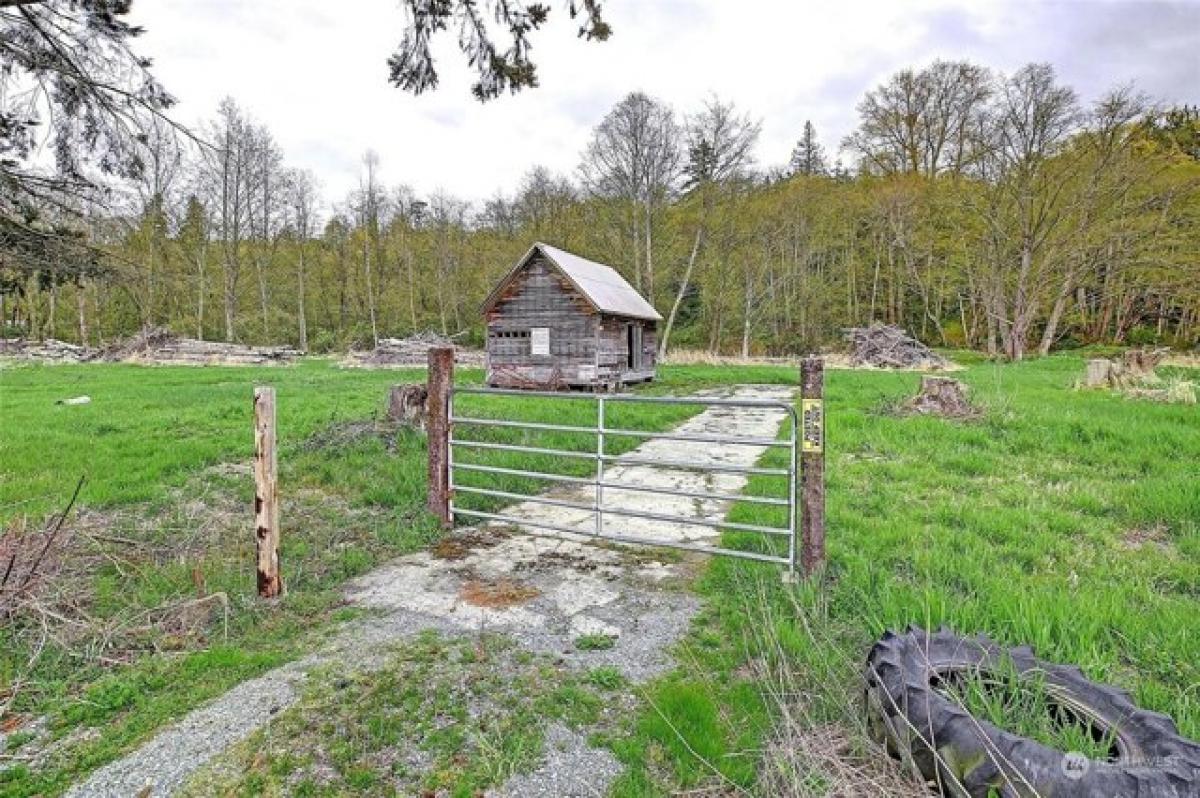 Picture of Residential Land For Sale in Stanwood, Washington, United States