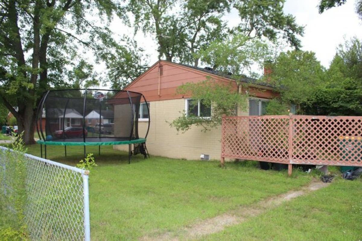 Picture of Home For Sale in Ypsilanti, Michigan, United States