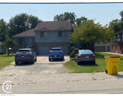 Home For Sale in Utica, Michigan