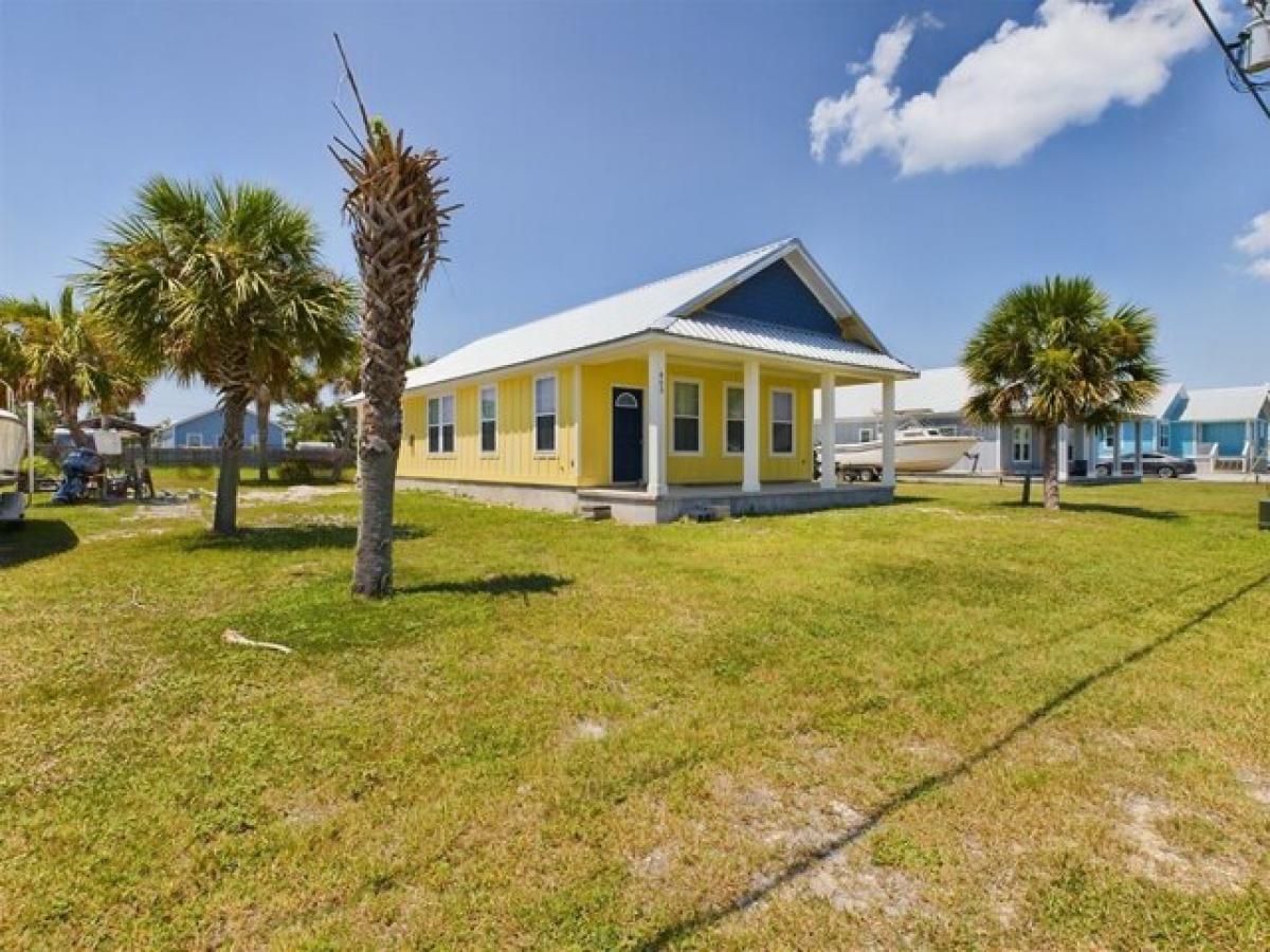 Picture of Home For Sale in Mexico Beach, Florida, United States