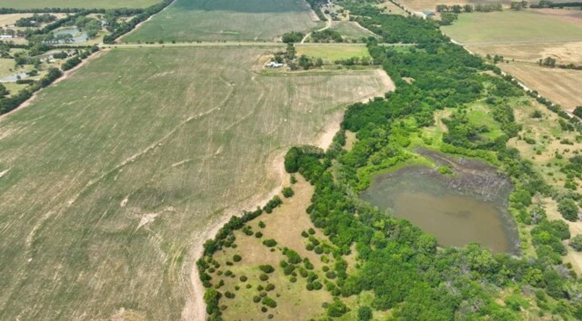 Picture of Residential Land For Sale in Valley Center, Kansas, United States