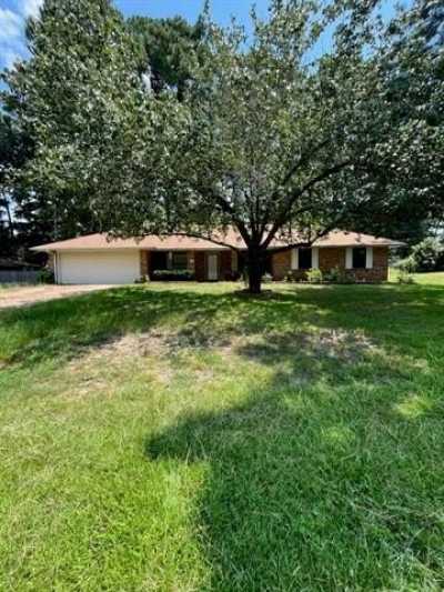 Home For Sale in Pineville, Louisiana