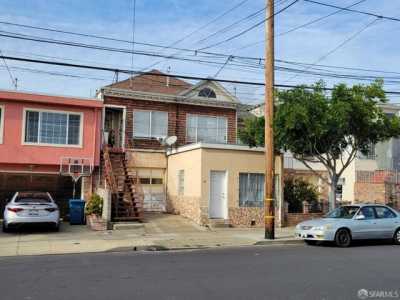 Home For Sale in Daly City, California