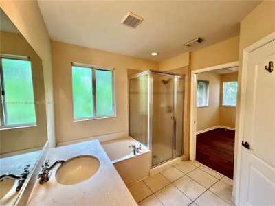 Home For Rent in Miami Gardens, Florida