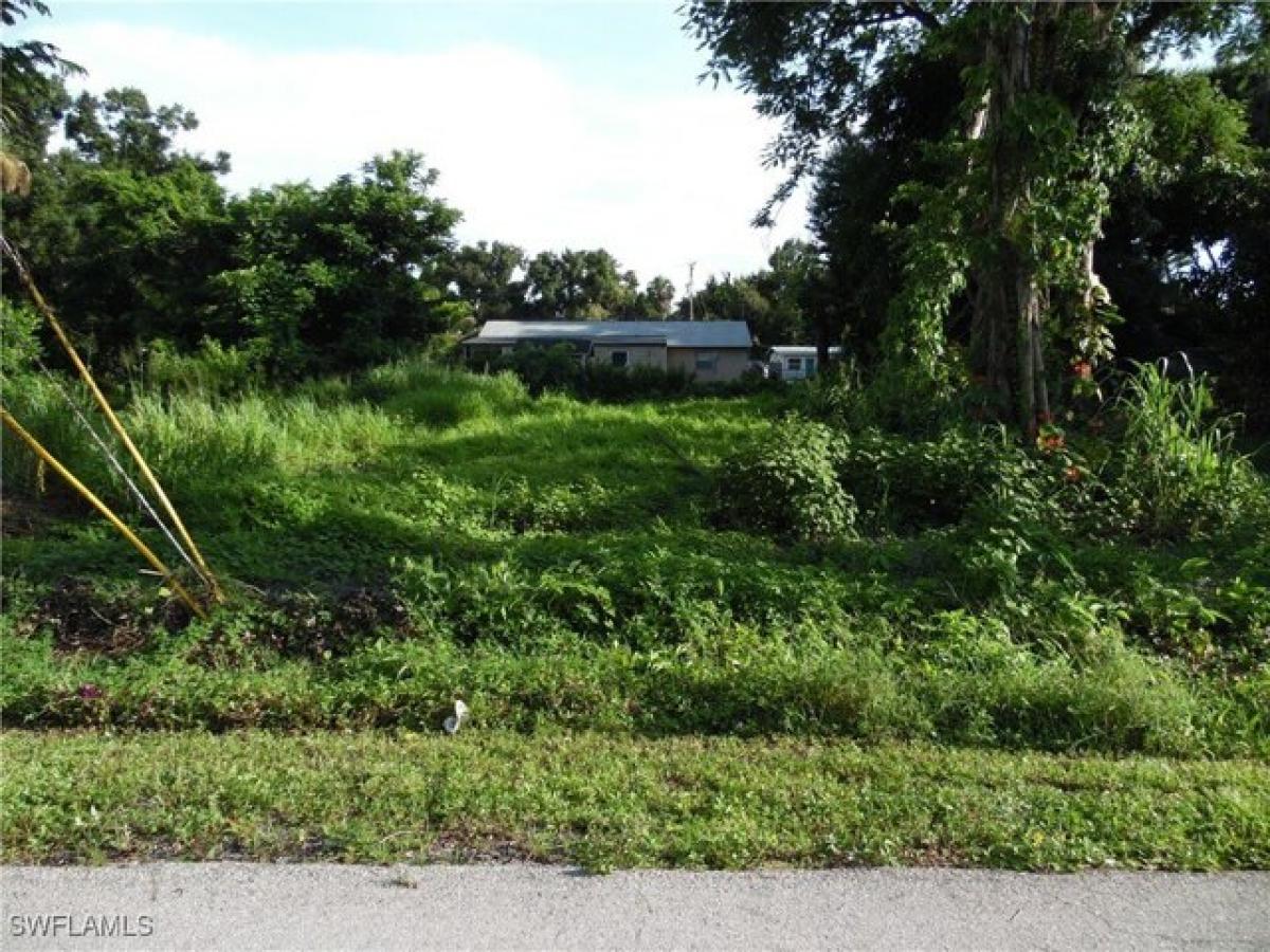 Picture of Residential Land For Sale in North Fort Myers, Florida, United States