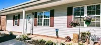 Home For Rent in Hickory, North Carolina