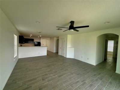 Home For Rent in Dundee, Florida