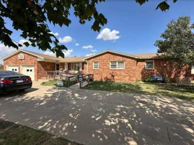 Home For Sale in Tulia, Texas