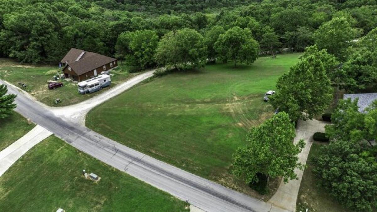 Picture of Residential Land For Sale in Cape Fair, Missouri, United States