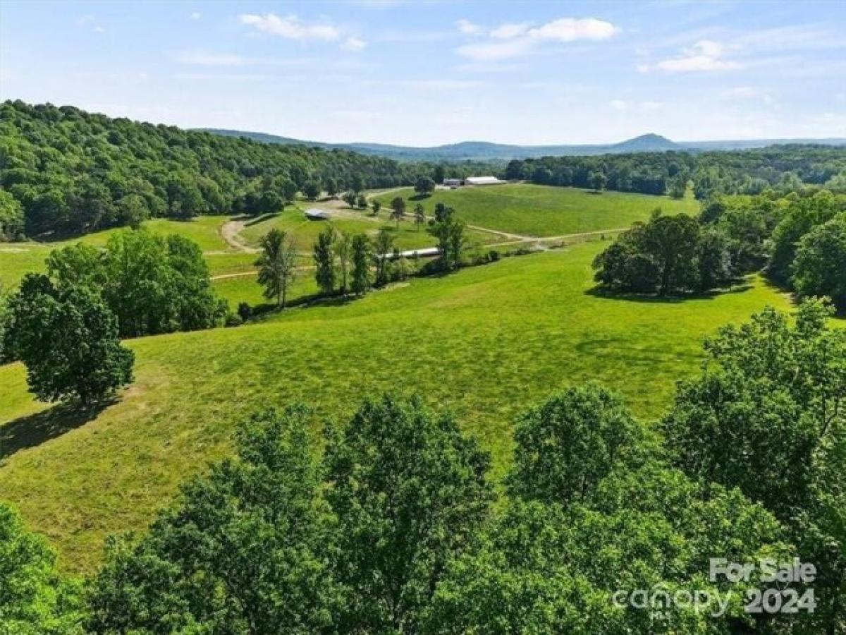 Picture of Residential Land For Sale in North Wilkesboro, North Carolina, United States