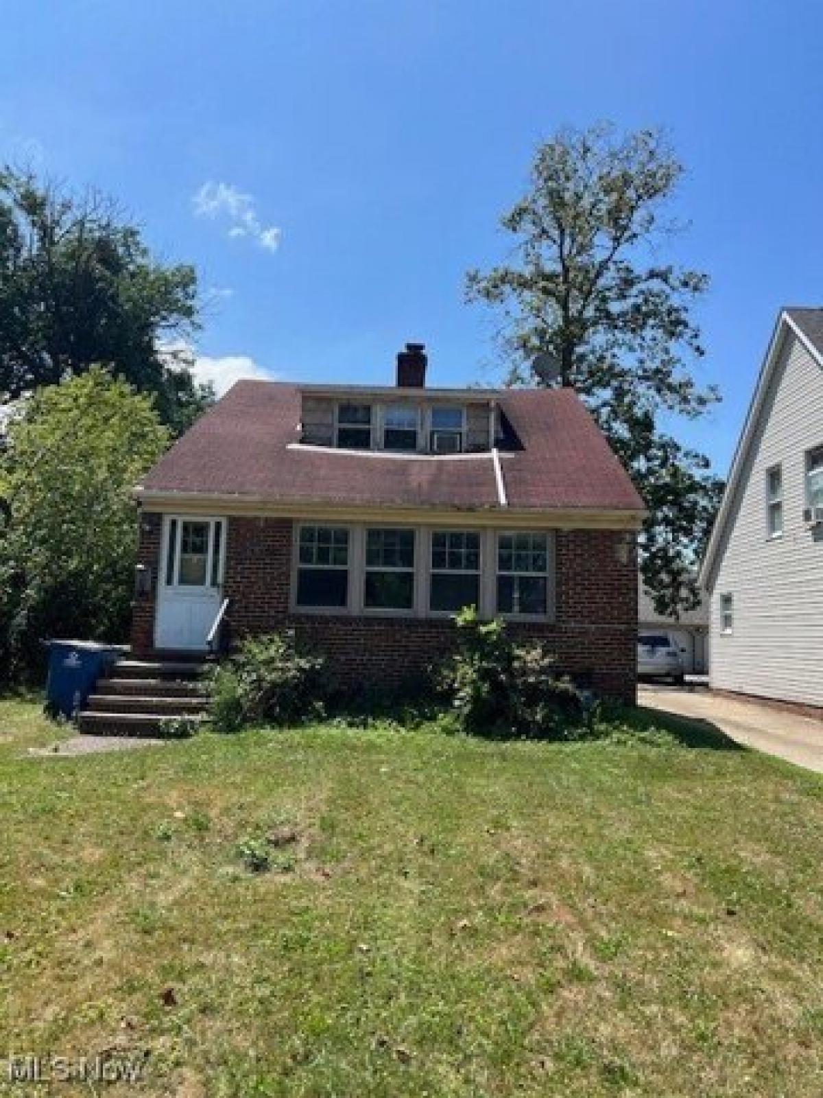 Picture of Home For Sale in Eastlake, Ohio, United States