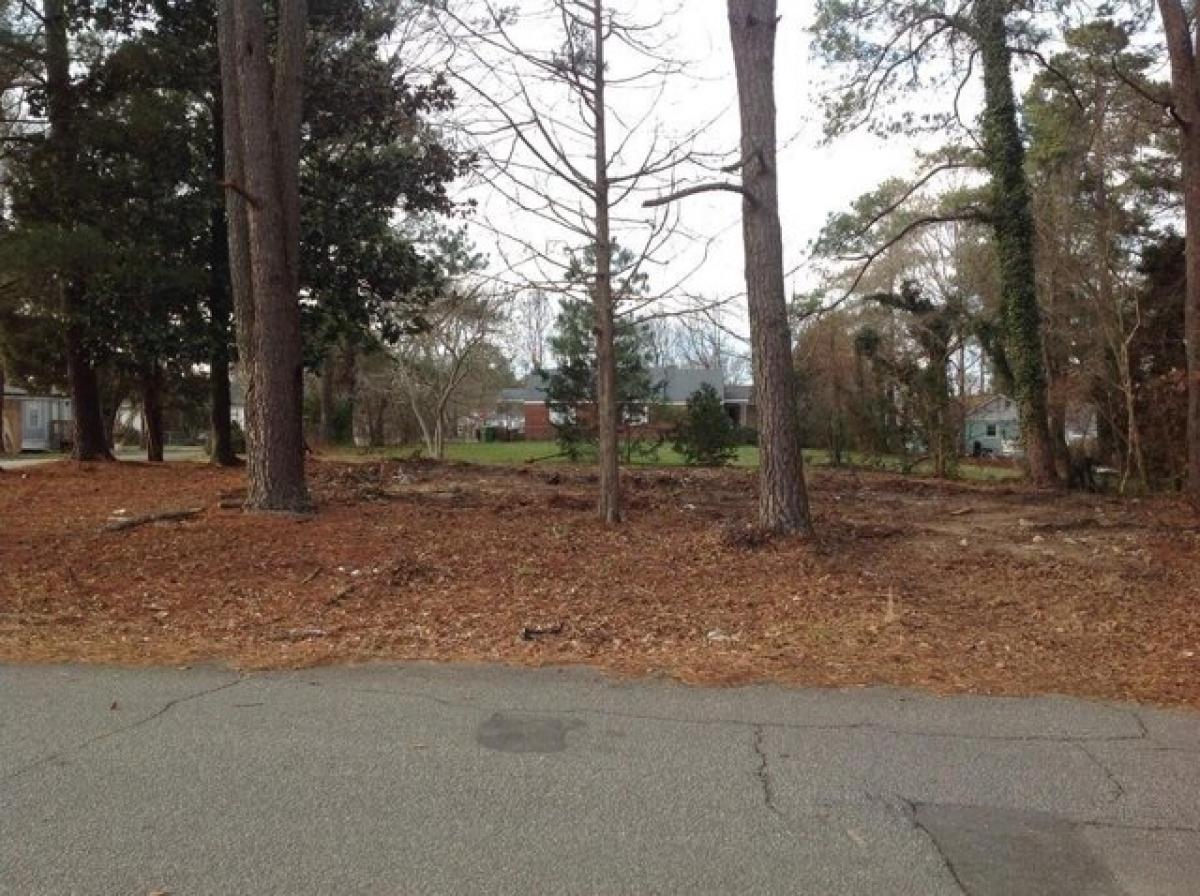 Picture of Residential Land For Sale in Roanoke Rapids, North Carolina, United States