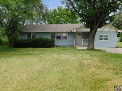 Home For Sale in Auburn, Kansas