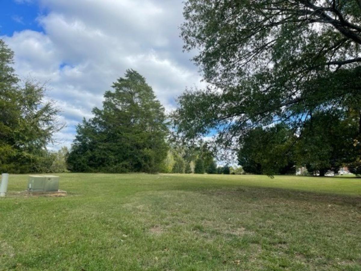 Picture of Residential Land For Sale in Greenwood, South Carolina, United States