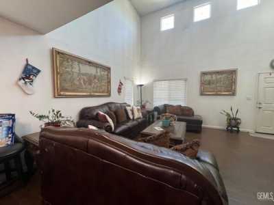 Home For Sale in Delano, California