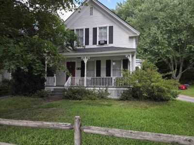 Apartment For Rent in Claremont, New Hampshire