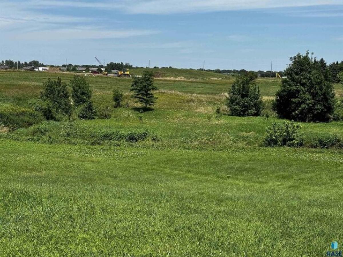 Picture of Residential Land For Sale in Harrisburg, South Dakota, United States