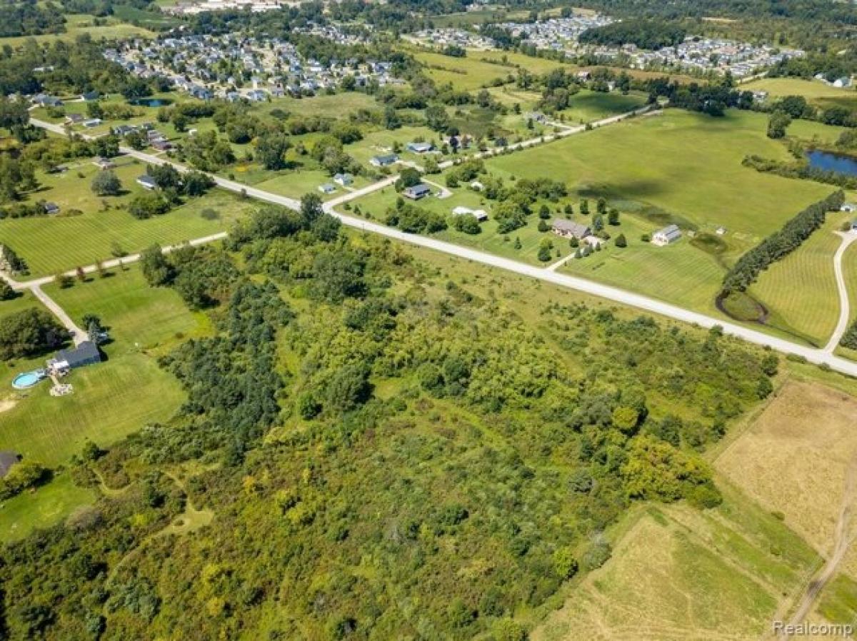 Picture of Residential Land For Sale in Davison, Michigan, United States