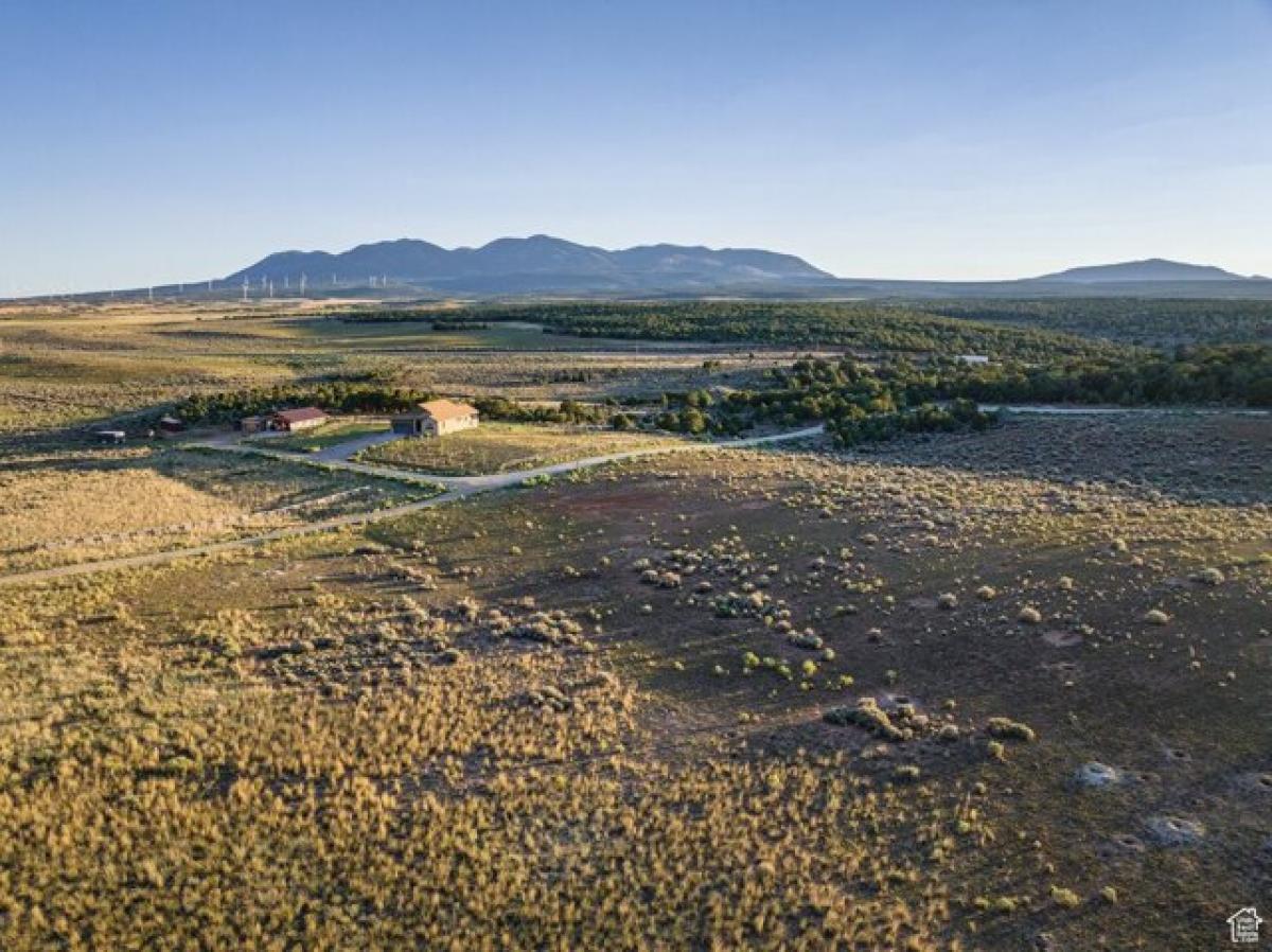 Picture of Home For Sale in Monticello, Utah, United States