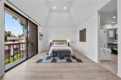 Home For Sale in Marina del Rey, California