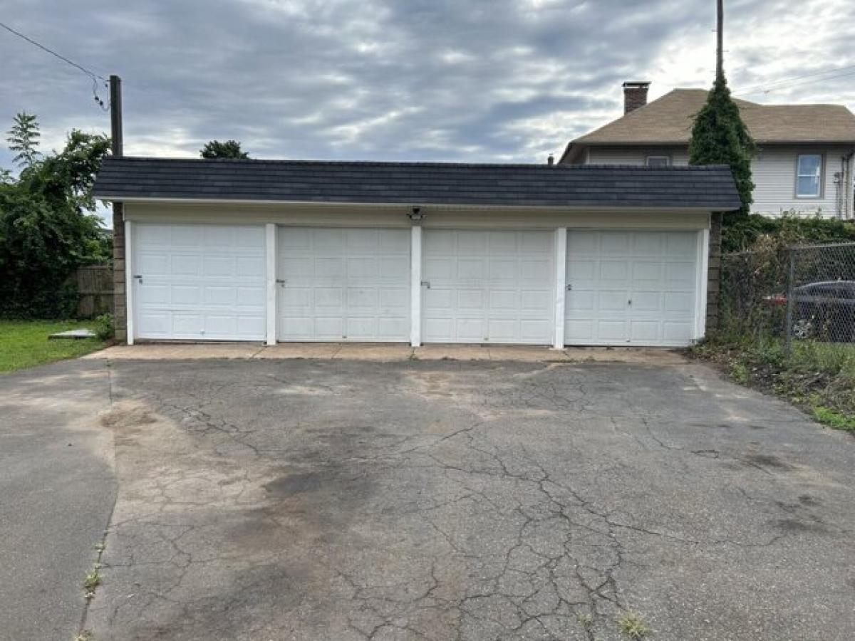 Picture of Home For Rent in West Haven, Connecticut, United States