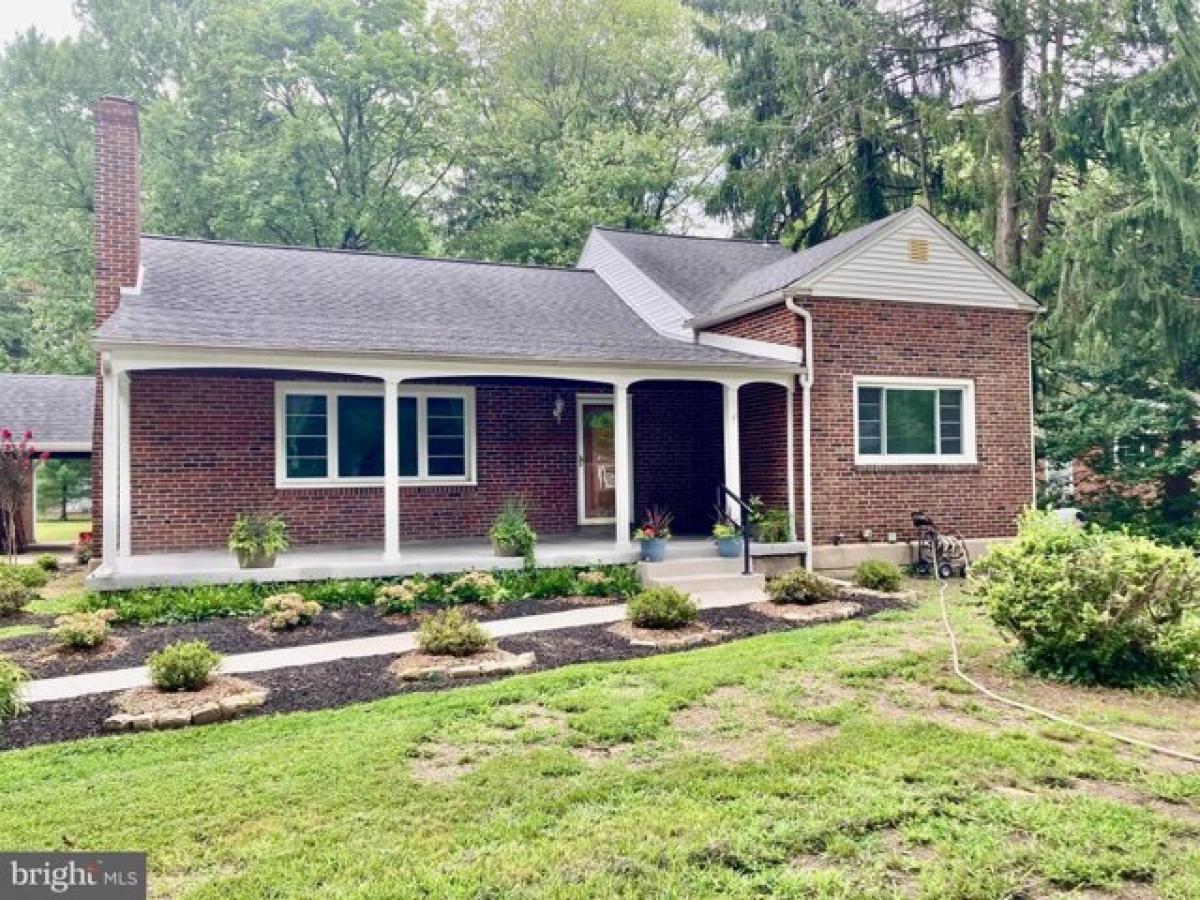 Picture of Home For Sale in Lansdowne, Pennsylvania, United States