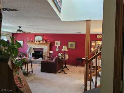 Home For Sale in Middlefield, Ohio