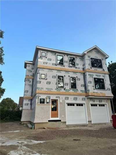 Home For Sale in South Kingstown, Rhode Island