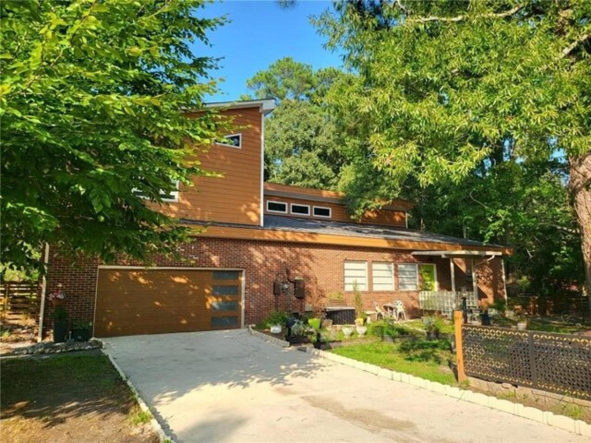 Picture of Home For Sale in Seaford, Virginia, United States