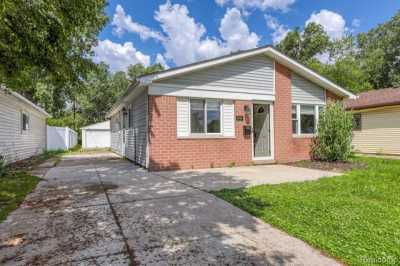 Home For Rent in Taylor, Michigan