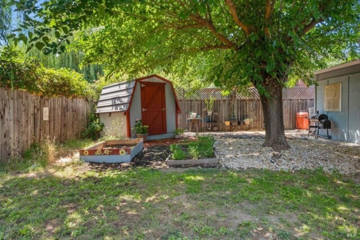 Picture of Home For Sale in Ukiah, California, United States