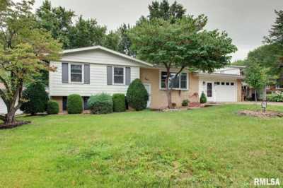 Home For Sale in Quincy, Illinois