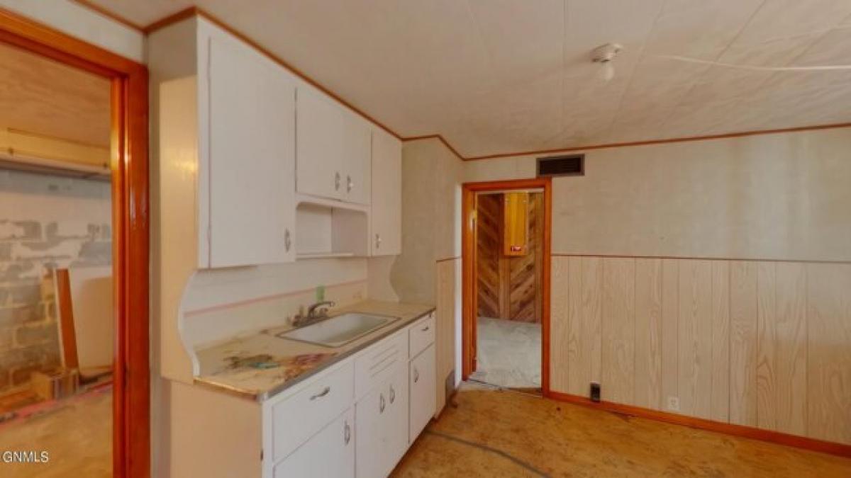 Picture of Home For Sale in Linton, North Dakota, United States