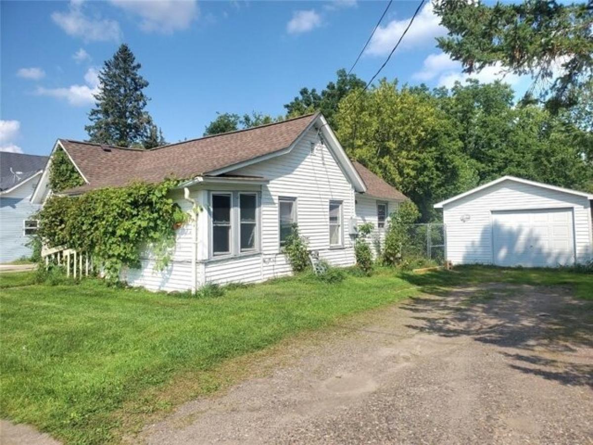 Picture of Home For Sale in Boyd, Wisconsin, United States