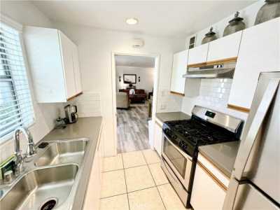 Apartment For Rent in Studio City, California