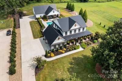 Home For Sale in Davidson, North Carolina