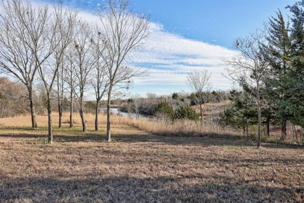 Picture of Residential Land For Sale in Norman, Oklahoma, United States