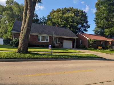 Home For Sale in Mount Clemens, Michigan