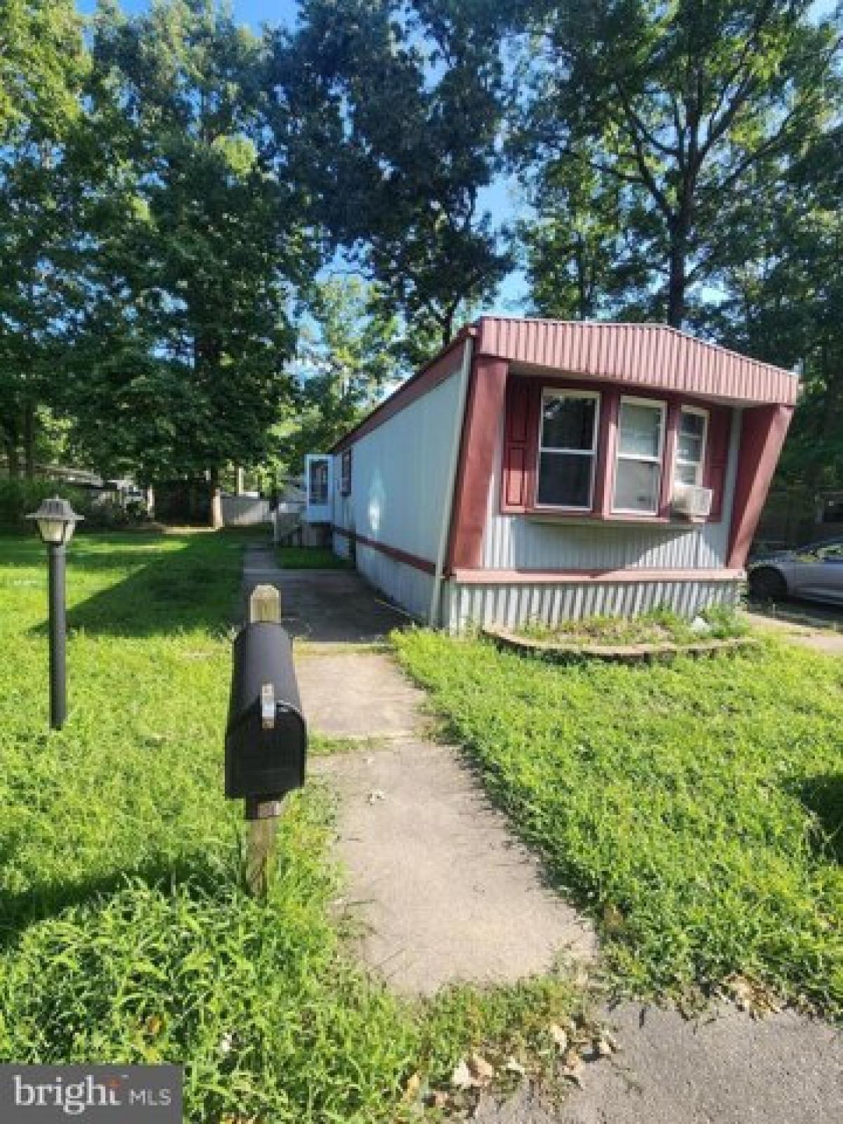 Picture of Home For Sale in Pittsgrove, New Jersey, United States