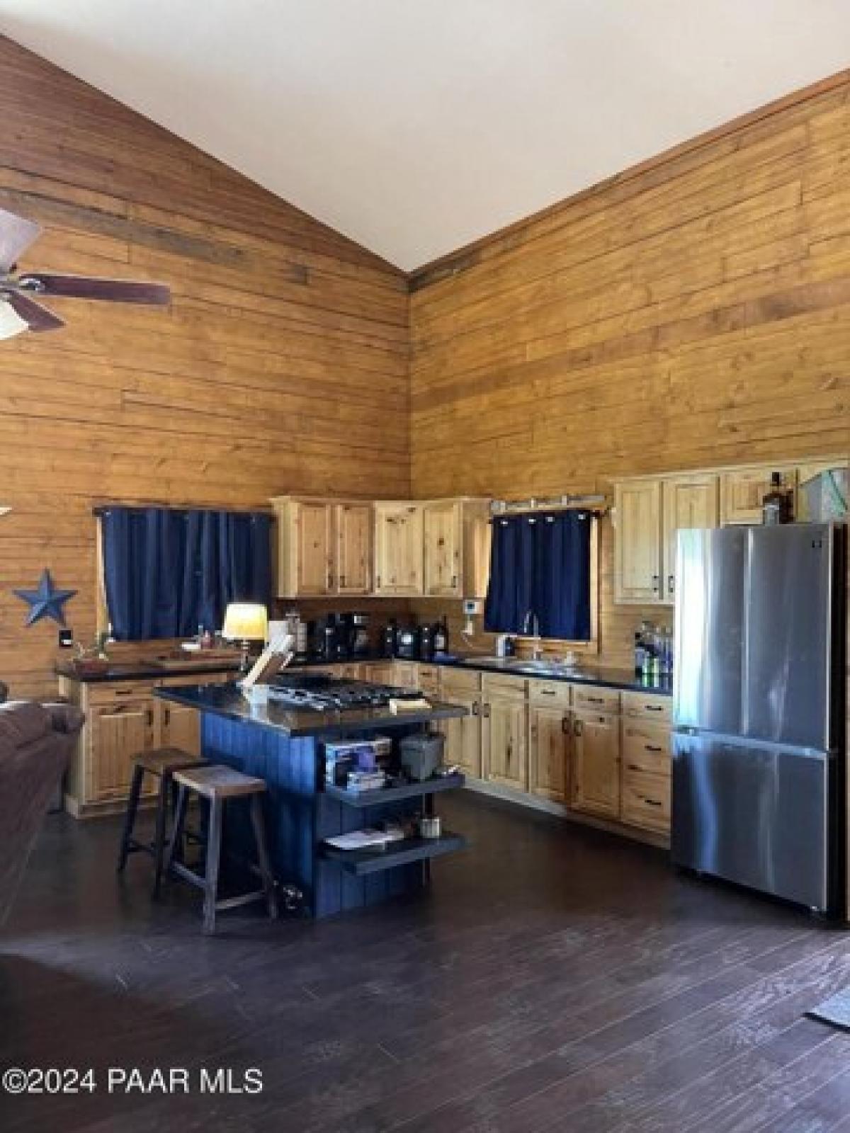 Picture of Home For Sale in Seligman, Arizona, United States