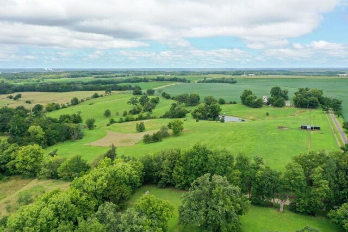 Picture of Residential Land For Sale in Granville, Illinois, United States