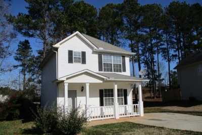 Home For Rent in Hampton, Georgia